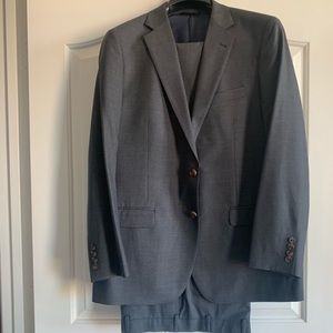 BRAND NEW SUIT